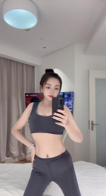 二刷会夹逼的少妇