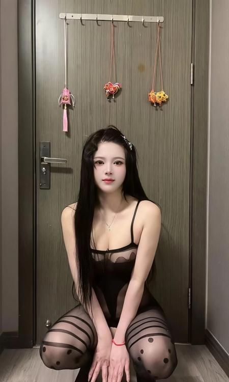 上城毒龙肥臀美少妇